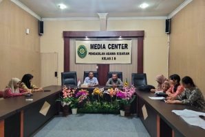 Siswa-Siswi PKL SMK Negeri 2 Kisaran Resmi Dilepas Setelah 3 Bulan Mengabdi di Pengadilan Agama Kisaran