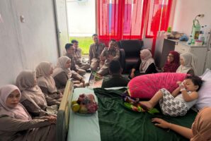 Keluarga Besar PA Kisaran Hadir Memberi Semangat, Wakil Ketua Pimpin Kunjungan Sosial ke Rumah Sakit